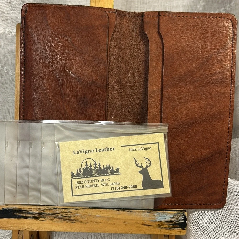 NWT Handmade LaVigne Leather bifold wallet